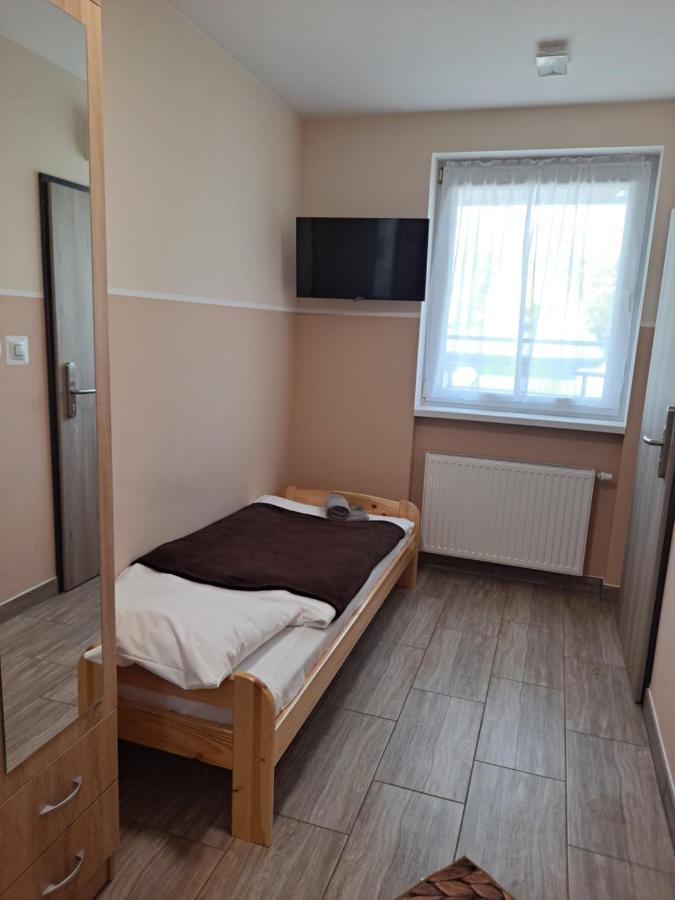 Dom Wycieczkowy "Na Stadionie" Hotel Kłodzko Eksteriør billede